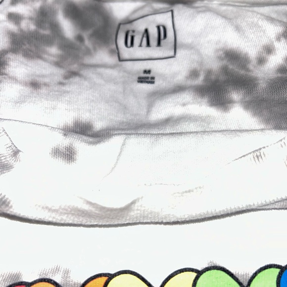 GAP - love for all tee - pride tshirt - Picture 4 of 4